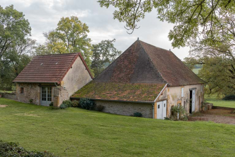 grange © Région Bourgogne-Franche-Comté, Inventaire du patrimoine grange © Région Bourgogne-Franche-Comté, Inventaire du patrimoine
