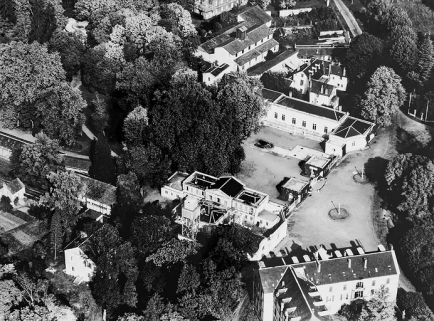 établissement thermal parc © Région Bourgogne-Franche-Comté, Inventaire du patrimoine  établissement thermal parc © Région Bourgogne-Franche-Comté, Inventaire du patrimoine