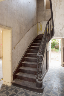 escalier © Région Bourgogne-Franche-Comté, Inventaire du patrimoine escalier © Région Bourgogne-Franche-Comté, Inventaire du patrimoine