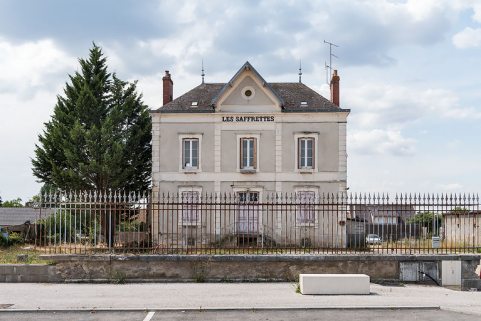 usine de mise en bouteilles des eaux minérales © Région Bourgogne-Franche-Comté, Inventaire du patrimoine usine de mise en bouteilles des eaux minérales © Région Bourgogne-Franche-Comté, Inventaire du patrimoine
