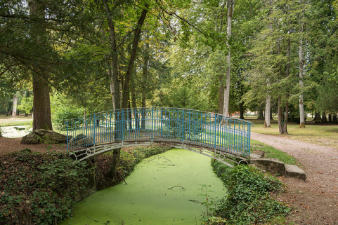 pont de jardin © Région Bourgogne-Franche-Comté, Inventaire du patrimoine pont de jardin © Région Bourgogne-Franche-Comté, Inventaire du patrimoine