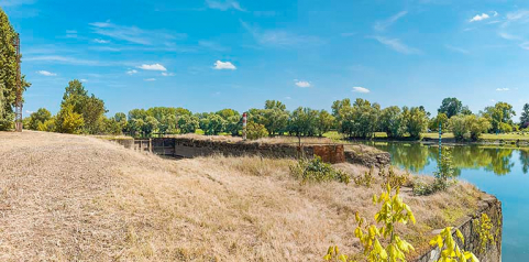 écluse © Région Bourgogne-Franche-Comté, Inventaire du patrimoine  écluse © Région Bourgogne-Franche-Comté, Inventaire du patrimoine