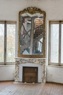 cheminée © Région Bourgogne-Franche-Comté, Inventaire du patrimoine  cheminée © Région Bourgogne-Franche-Comté, Inventaire du patrimoine