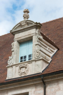 lucarne © Région Bourgogne-Franche-Comté, Inventaire du patrimoine lucarne © Région Bourgogne-Franche-Comté, Inventaire du patrimoine