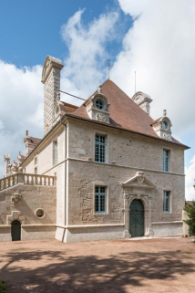 écurie © Région Bourgogne-Franche-Comté, Inventaire du patrimoine écurie © Région Bourgogne-Franche-Comté, Inventaire du patrimoine