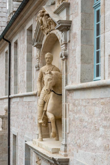 haut-relief © Région Bourgogne-Franche-Comté, Inventaire du patrimoine  haut-relief © Région Bourgogne-Franche-Comté, Inventaire du patrimoine
