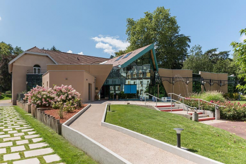 établissement thermal © Région Bourgogne-Franche-Comté, Inventaire du patrimoine  établissement thermal © Région Bourgogne-Franche-Comté, Inventaire du patrimoine