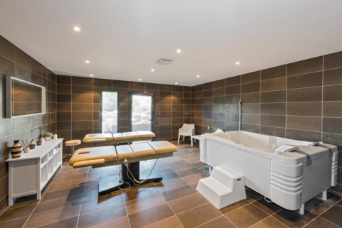 établissement thermal © Région Bourgogne-Franche-Comté, Inventaire du patrimoine