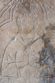 dalle funéraire © Région Bourgogne-Franche-Comté, Inventaire du patrimoine  dalle funéraire © Région Bourgogne-Franche-Comté, Inventaire du patrimoine