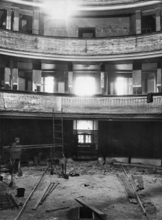 théâtre © Région Bourgogne-Franche-Comté, Inventaire du patrimoine  théâtre © Région Bourgogne-Franche-Comté, Inventaire du patrimoine