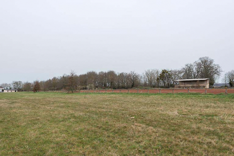 hippodrome © Région Bourgogne-Franche-Comté, Inventaire du patrimoine  hippodrome © Région Bourgogne-Franche-Comté, Inventaire du patrimoine