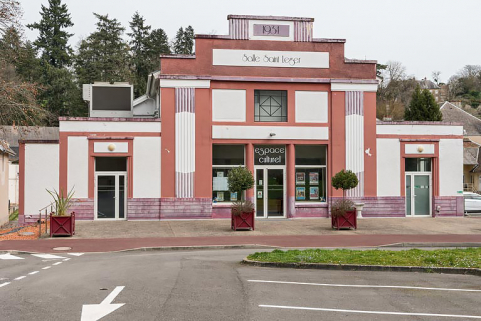 salle des fêtes salle de spectacle © Région Bourgogne-Franche-Comté, Inventaire du patrimoine  salle des fêtes salle de spectacle © Région Bourgogne-Franche-Comté, Inventaire du patrimoine