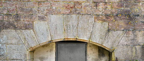 fortification d'agglomération courtine © Région Bourgogne-Franche-Comté, Inventaire du patrimoine  fortification d'agglomération courtine © Région Bourgogne-Franche-Comté, Inventaire du patrimoine