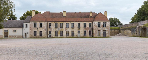  fortification d'agglomération château fort caserne © Région Bourgogne-Franche-Comté, Inventaire du patrimoine