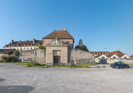  fortification d'agglomération porte de ville © Région Bourgogne-Franche-Comté, Inventaire du patrimoine