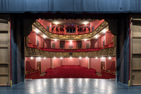 théâtre © Région Bourgogne-Franche-Comté, Inventaire du patrimoine  théâtre © Région Bourgogne-Franche-Comté, Inventaire du patrimoine