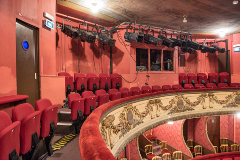 théâtre © Région Bourgogne-Franche-Comté, Inventaire du patrimoine  théâtre © Région Bourgogne-Franche-Comté, Inventaire du patrimoine