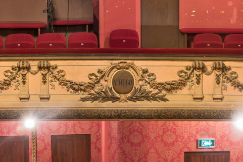 décor d'architecture relief peinture monumentale théâtre © Région Bourgogne-Franche-Comté, Inventaire du patrimoine  décor d'architecture relief peinture monumentale théâtre © Région Bourgogne-Franche-Comté, Inventaire du patrimoine