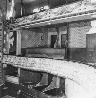 théâtre © Région Bourgogne-Franche-Comté, Inventaire du patrimoine  théâtre © Région Bourgogne-Franche-Comté, Inventaire du patrimoine