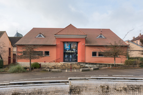 salle des fêtes bains douches cinéma © Région Bourgogne-Franche-Comté, Inventaire du patrimoine  salle des fêtes bains douches cinéma © Région Bourgogne-Franche-Comté, Inventaire du patrimoine