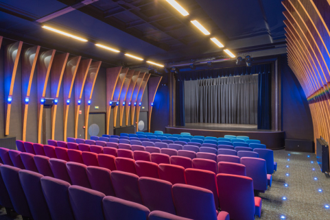 salle des fêtes bains douches cinéma © Région Bourgogne-Franche-Comté, Inventaire du patrimoine  salle des fêtes bains douches cinéma © Région Bourgogne-Franche-Comté, Inventaire du patrimoine