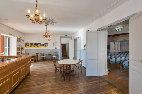 hôtel de ville théâtre © Région Bourgogne-Franche-Comté, Inventaire du patrimoine  hôtel de ville théâtre © Région Bourgogne-Franche-Comté, Inventaire du patrimoine