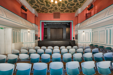 hôtel de ville théâtre © Région Bourgogne-Franche-Comté, Inventaire du patrimoine  hôtel de ville théâtre © Région Bourgogne-Franche-Comté, Inventaire du patrimoine