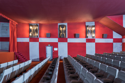 chapelle théâtre cinéma © Région Bourgogne-Franche-Comté, Inventaire du patrimoine  chapelle théâtre cinéma © Région Bourgogne-Franche-Comté, Inventaire du patrimoine