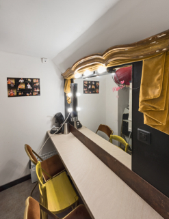 péniche salle de spectacle © Région Bourgogne-Franche-Comté, Inventaire du patrimoine  péniche salle de spectacle © Région Bourgogne-Franche-Comté, Inventaire du patrimoine