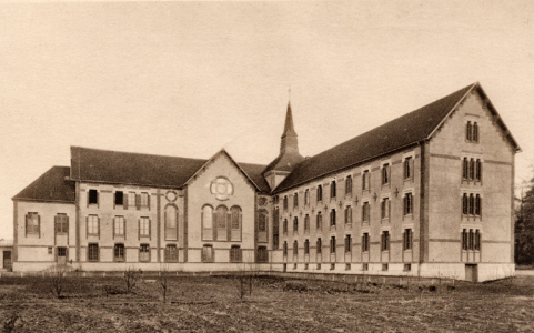 séminaire baie galerie chapelle verrière © Région Bourgogne-Franche-Comté, Inventaire du patrimoine  séminaire baie galerie chapelle verrière © Région Bourgogne-Franche-Comté, Inventaire du patrimoine