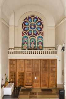 verrière transept tribune garde-corps de tribune confessionnal © Région Bourgogne-Franche-Comté, Inventaire du patrimoine  verrière transept tribune garde-corps de tribune confessionnal © Région Bourgogne-Franche-Comté, Inventaire du patrimoine