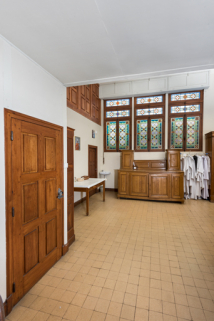 sacristie verrière armoire de sacristie © Région Bourgogne-Franche-Comté, Inventaire du patrimoine  sacristie verrière armoire de sacristie © Région Bourgogne-Franche-Comté, Inventaire du patrimoine