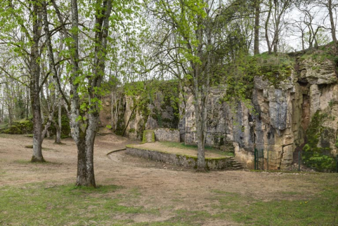  théâtre de plein air © Région Bourgogne-Franche-Comté, Inventaire du patrimoine