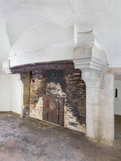  fortification d'agglomération château fort © Région Bourgogne-Franche-Comté, Inventaire du patrimoine