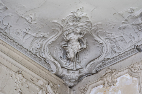 plafond © Région Bourgogne-Franche-Comté, Inventaire du patrimoine  plafond © Région Bourgogne-Franche-Comté, Inventaire du patrimoine