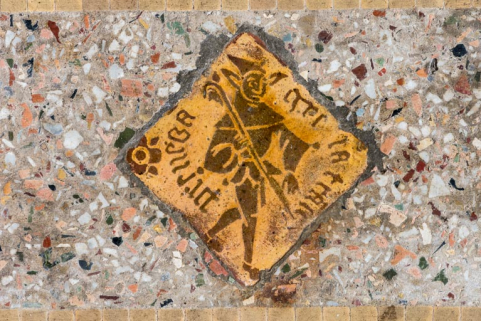 décor d'architecture © Région Bourgogne-Franche-Comté, Inventaire du patrimoine  décor d'architecture © Région Bourgogne-Franche-Comté, Inventaire du patrimoine