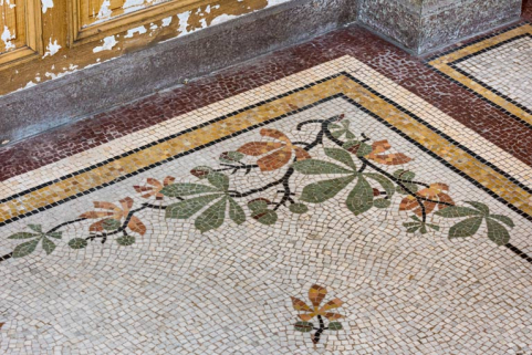 revêtement de sol © Région Bourgogne-Franche-Comté, Inventaire du patrimoine  revêtement de sol © Région Bourgogne-Franche-Comté, Inventaire du patrimoine