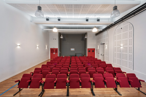 halle mairie salle des fêtes cinéma © Région Bourgogne-Franche-Comté, Inventaire du patrimoine  halle mairie salle des fêtes cinéma © Région Bourgogne-Franche-Comté, Inventaire du patrimoine