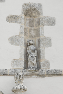 statue © Région Bourgogne-Franche-Comté, Inventaire du patrimoine  statue © Région Bourgogne-Franche-Comté, Inventaire du patrimoine