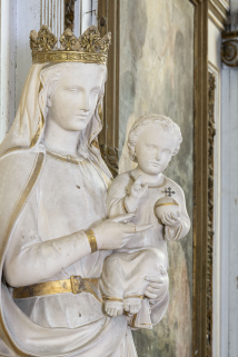 statue © Région Bourgogne-Franche-Comté, Inventaire du patrimoine  statue © Région Bourgogne-Franche-Comté, Inventaire du patrimoine