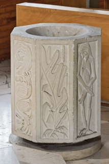  fonts baptismaux bas-relief © Région Bourgogne-Franche-Comté, Inventaire du patrimoine