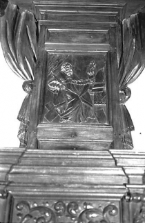 Détail du dorsal. © Région Bourgogne-Franche-Comté, Inventaire du patrimoine