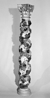 Autel-retable latéral gauche : détail d'une colonne torse. © Région Bourgogne-Franche-Comté, Inventaire du patrimoine