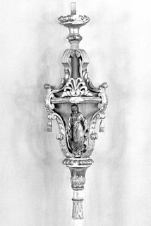 Vue d'un bâton de procession avec une statuette de la Vierge. © Région Bourgogne-Franche-Comté, Inventaire du patrimoine