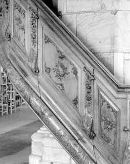 Détail : panneau de la rampe. © Région Bourgogne-Franche-Comté, Inventaire du patrimoine