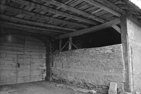Ferme cadastrée 1940 B4 401 située le long du chemin vicinal ordinaire n° 4  : écurie. © Région Bourgogne-Franche-Comté, Inventaire du patrimoine