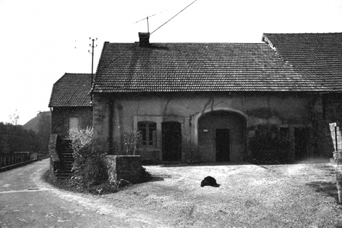 Ferme cadastrée 1964 AB 18 : façade antérieure. © Région Bourgogne-Franche-Comté, Inventaire du patrimoine