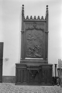 Fonts baptismaux et retable en bois, 19ème siècle : vue de face © Région Bourgogne-Franche-Comté, Inventaire du patrimoine