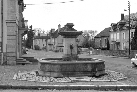 Fontaine, 19ème siècle : vue d'ensemble © Région Bourgogne-Franche-Comté, Inventaire du patrimoine