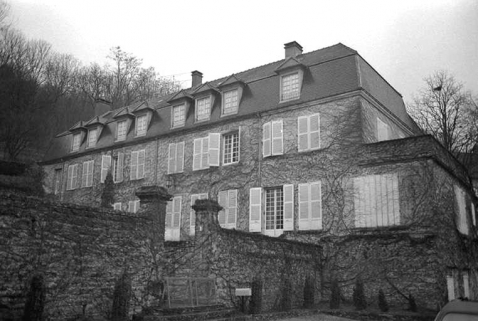 Vue du château depuis la cour. © Région Bourgogne-Franche-Comté, Inventaire du patrimoine
